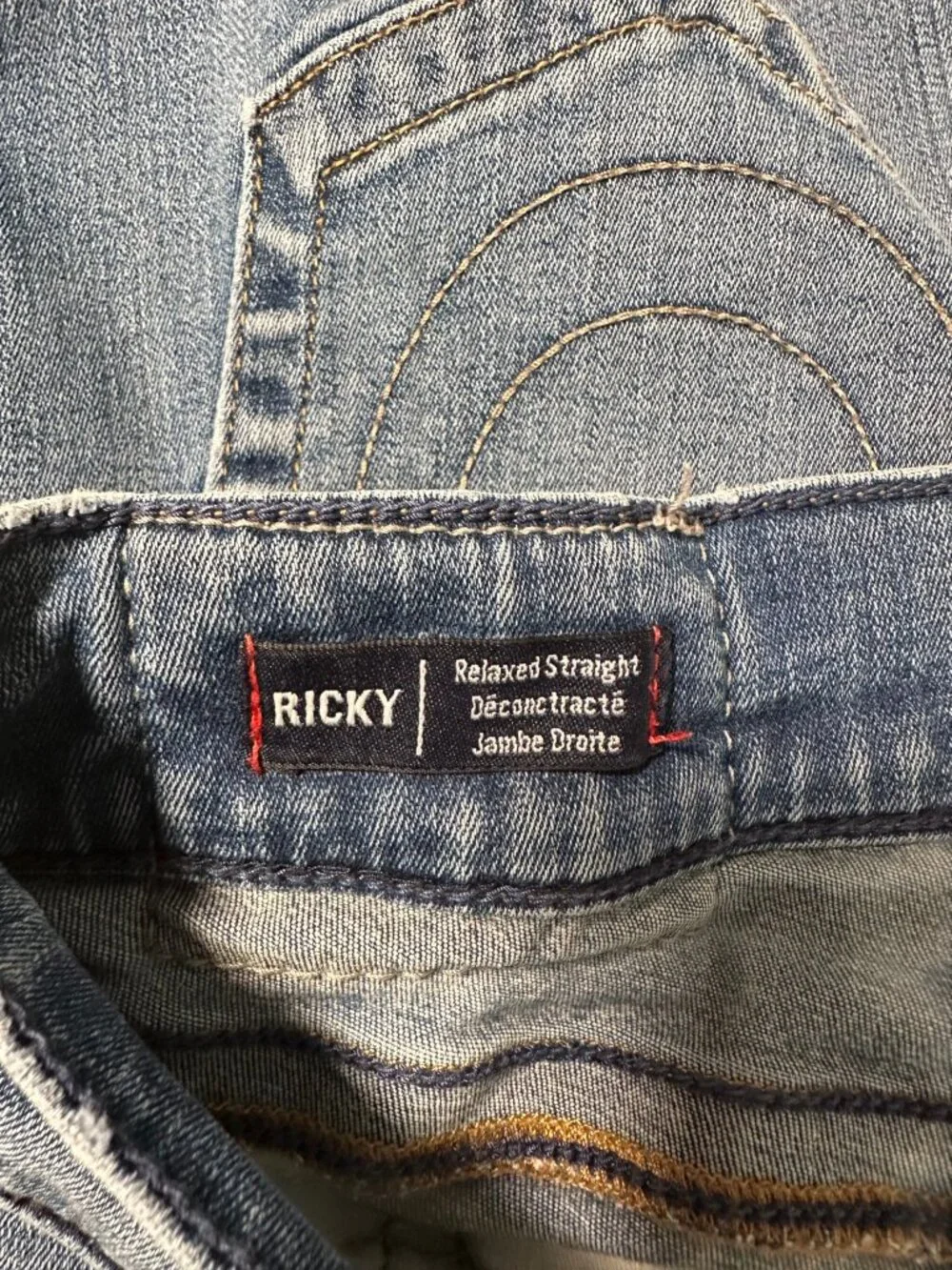 True Religion Ricky Relaxed Straight Jeans 32 Light Wash Stretch Denim Y2K